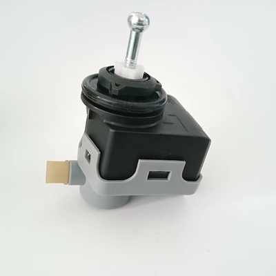 Aktuator Leveling Penyesuaian Lampu Depan Nissan Dalam Sistem Pencahayaan Otomatis Mobil